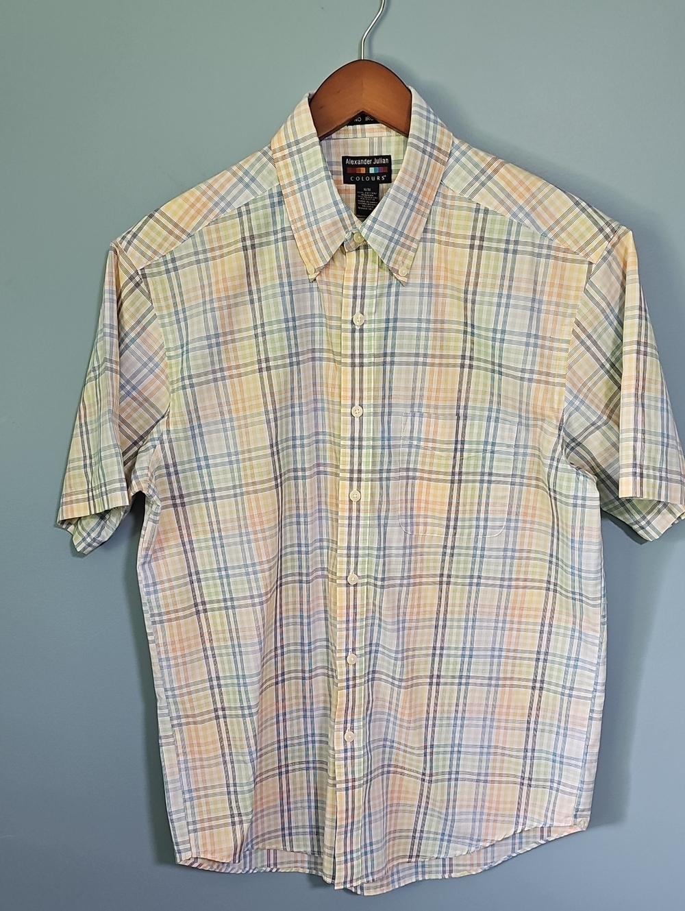 Vintage Colours Alexander Julian Men's Button-Up Shirt, Size M NO IRON